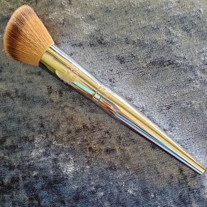 Love Beauty Fully Flawless Blush Brush #227
